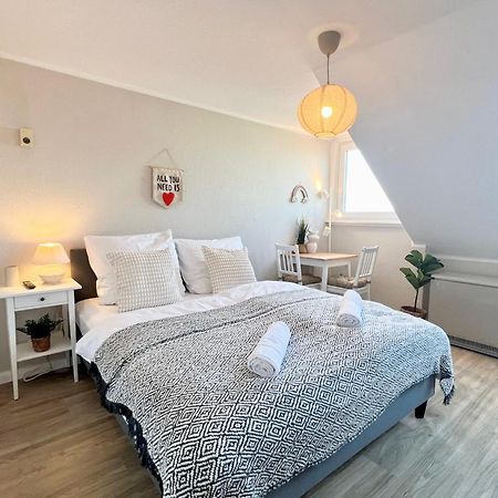 Kleine, Gemuetliche Apartments Im Herzen Von Buesum Esterno foto