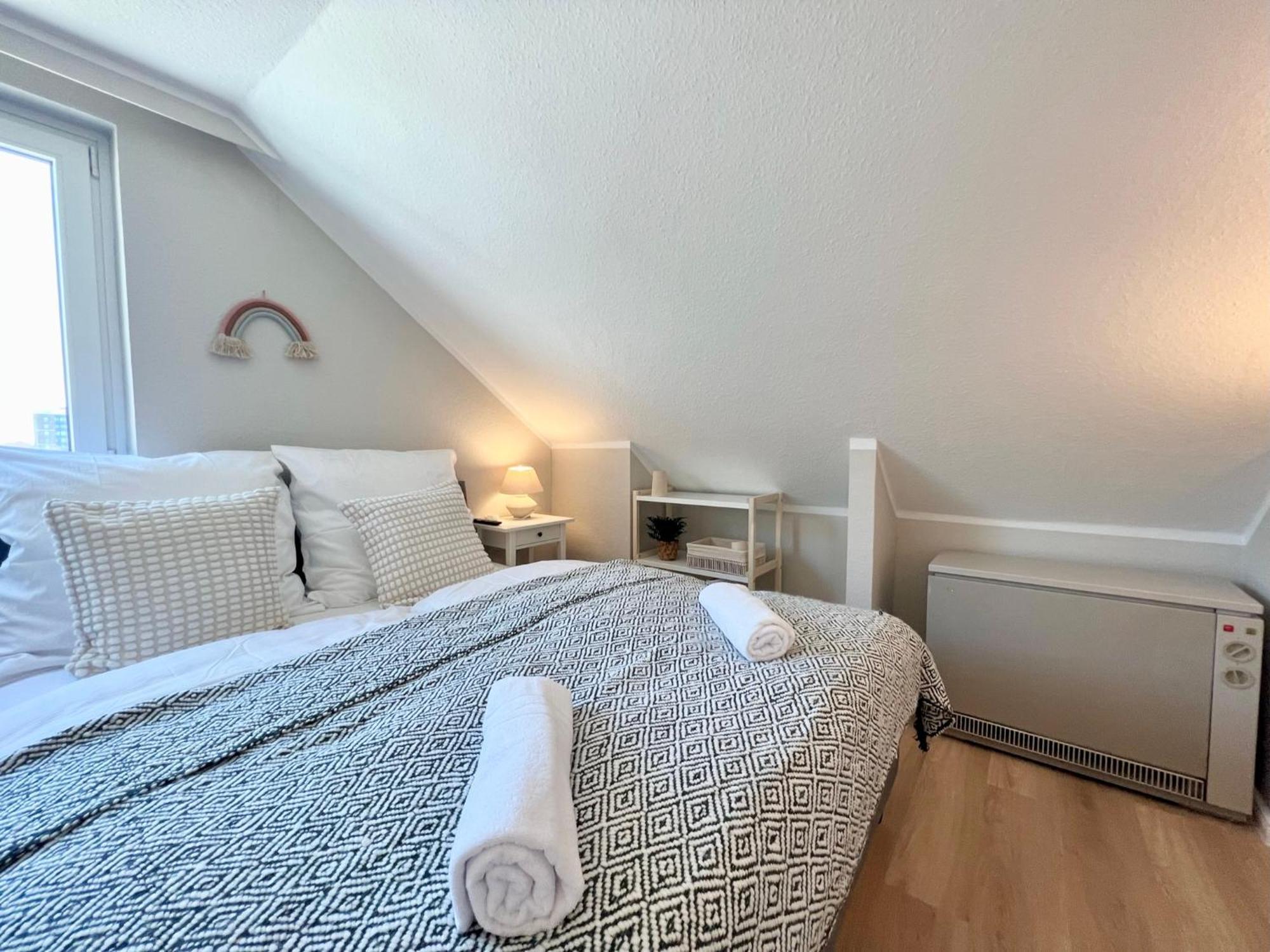 Kleine, Gemuetliche Apartments Im Herzen Von Buesum Esterno foto